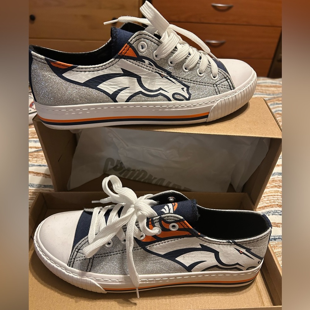 Denver Broncos Womens Glitter Low Top Canvas Shoe